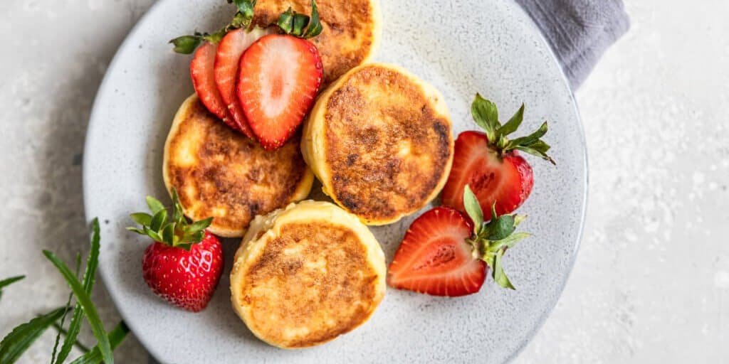 strawberry protein pancakes